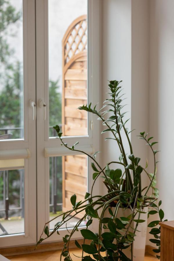 Downtown Studio Apartment By The Park By Noclegi Renters Varsovia Exterior foto
