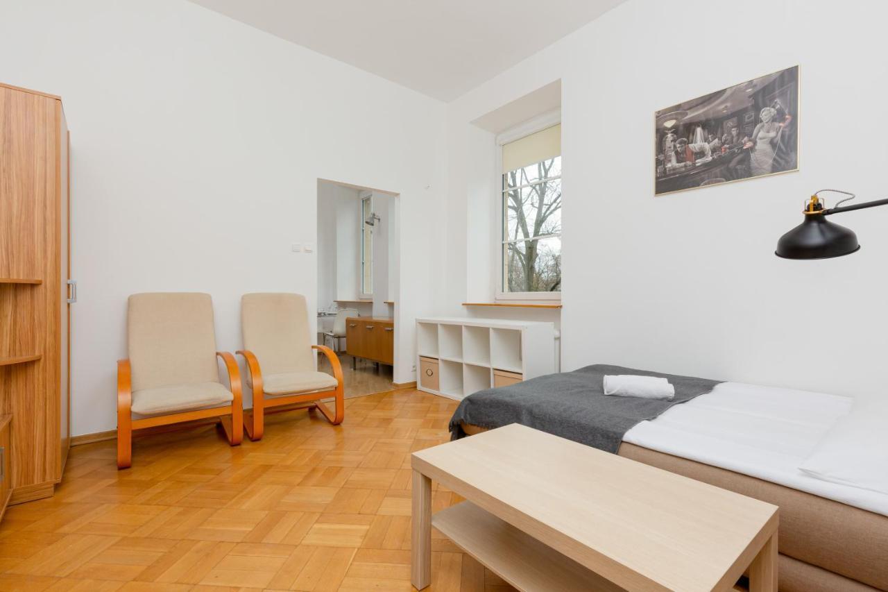 Downtown Studio Apartment By The Park By Noclegi Renters Varsovia Exterior foto