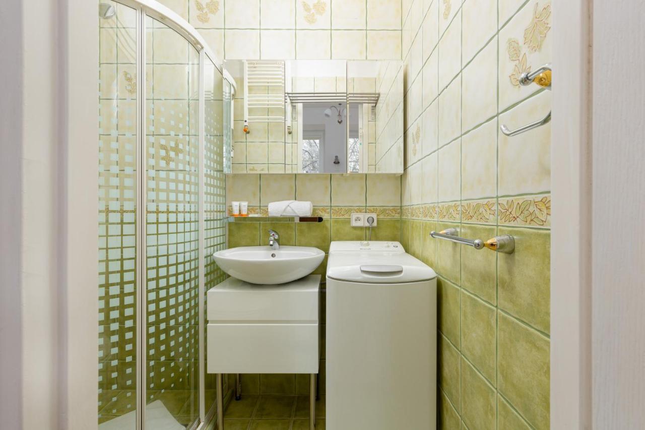 Downtown Studio Apartment By The Park By Noclegi Renters Varsovia Exterior foto